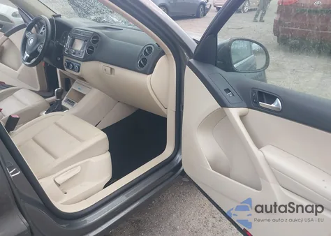 2012 Volkswagen Tiguan Se z USA, uszkodzony, nr VIN WVGAV7AX8CW000576